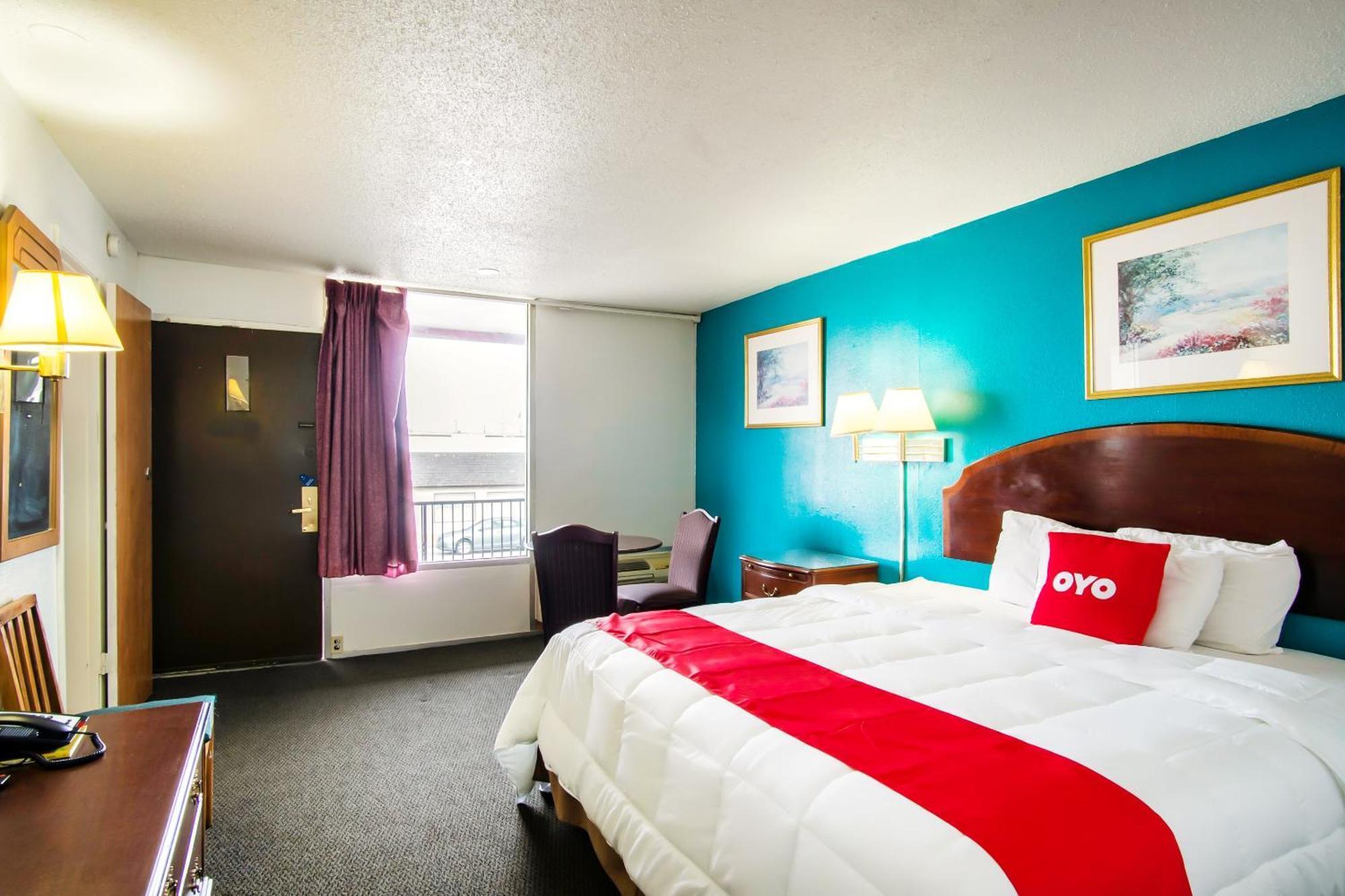 Oyo Hotel Hutchinson West 4Th Ave Zewnętrze zdjęcie