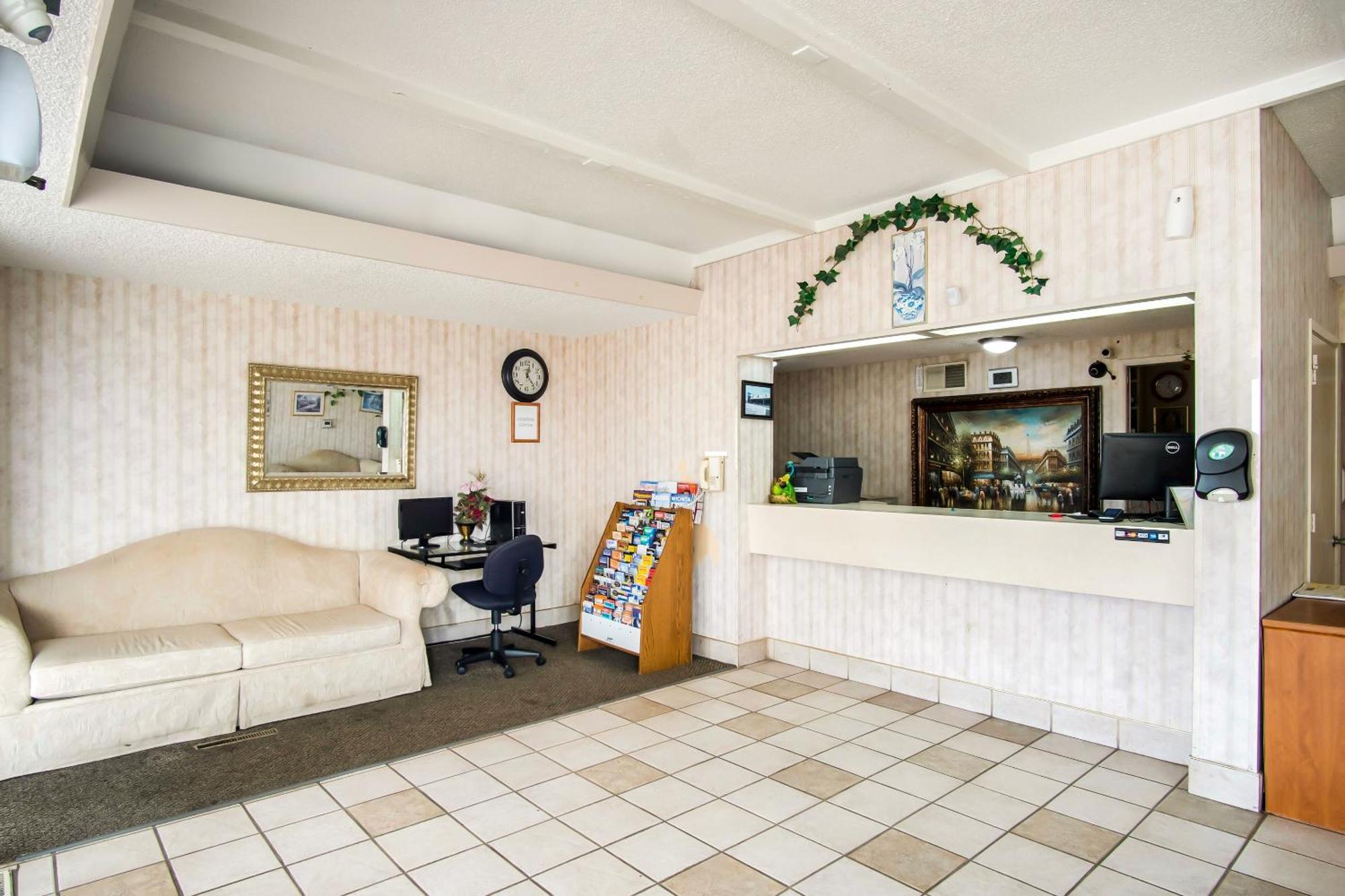 Oyo Hotel Hutchinson West 4Th Ave Zewnętrze zdjęcie