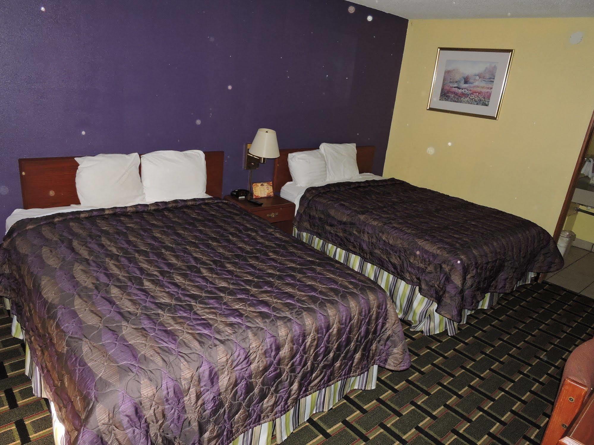 Oyo Hotel Hutchinson West 4Th Ave Zewnętrze zdjęcie